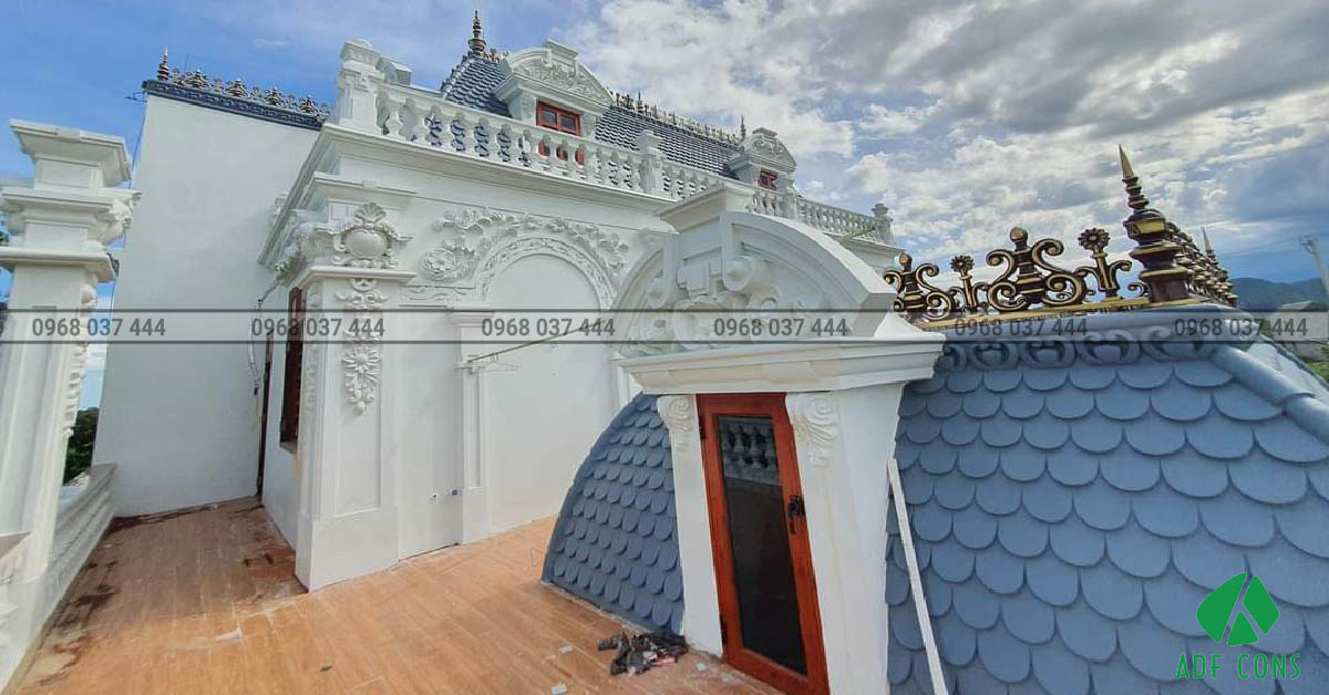 Hình ảnh thực tế phần mái nhà của căn biệt thự